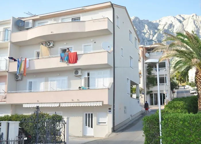 Апартаменты Veselko Макарска