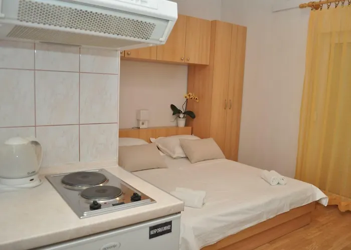 Veselko * Макарска