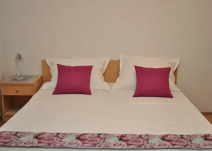 Veselko Апартаменты Макарска