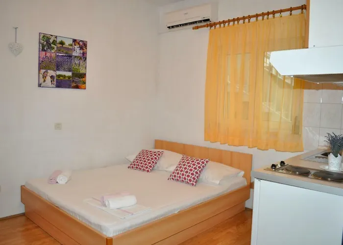 Veselko Апартаменты Макарска